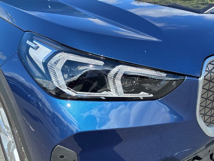 BMW iX1 2025