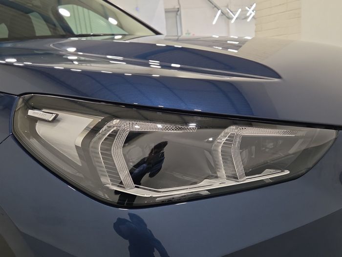 BMW iX1 2025