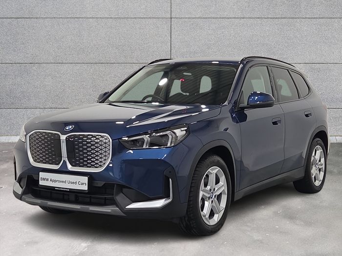 BMW iX1 2025