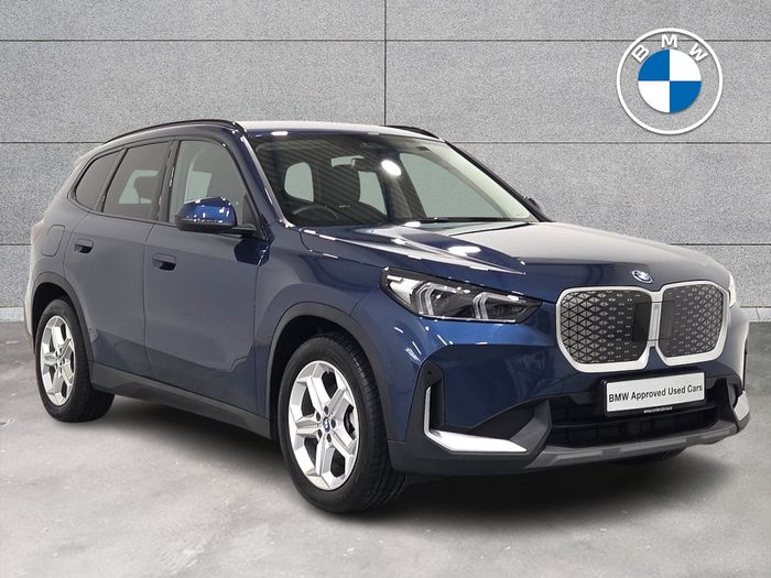 BMW iX1 2025
