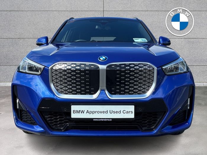BMW iX1 2025