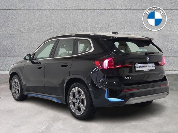 BMW iX1 2023