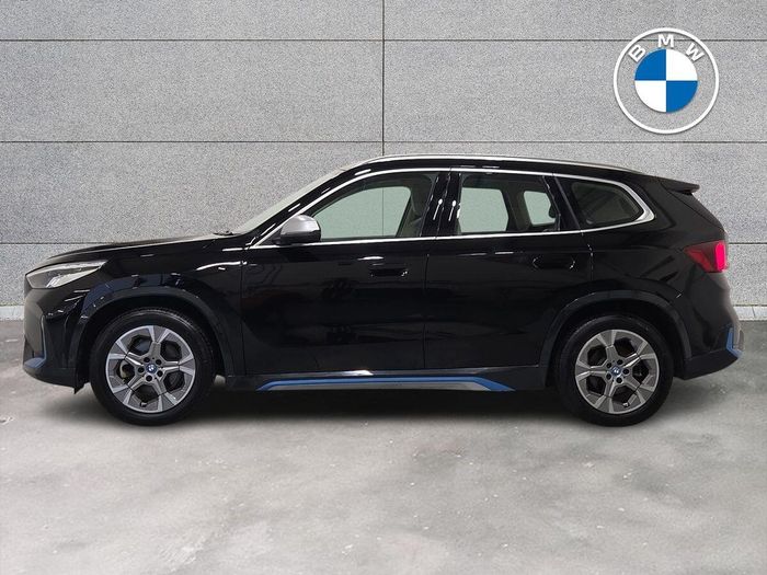 BMW iX1 2023