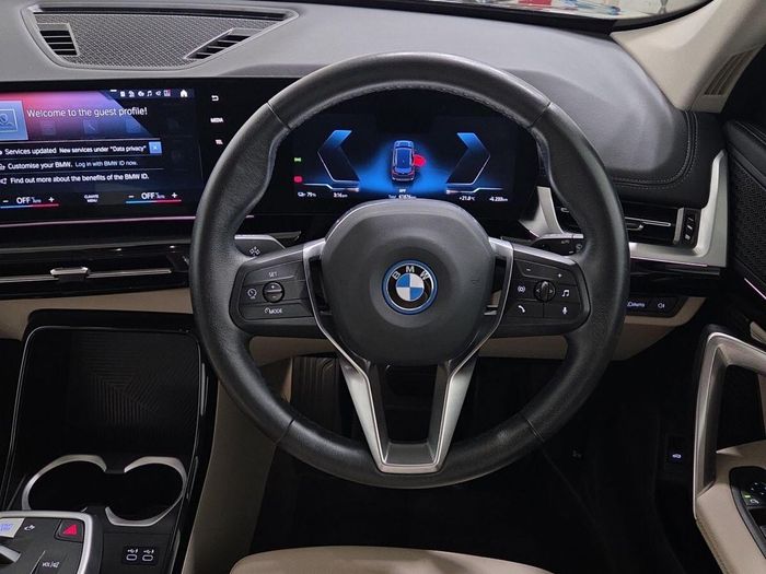 BMW iX1 2023