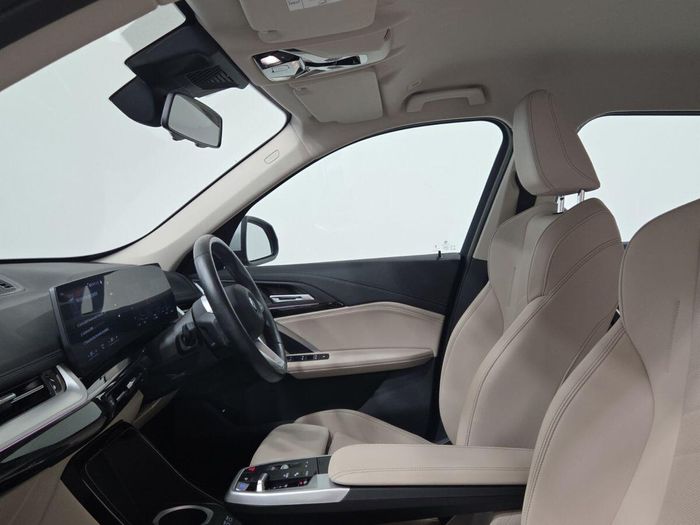 BMW iX1 2023