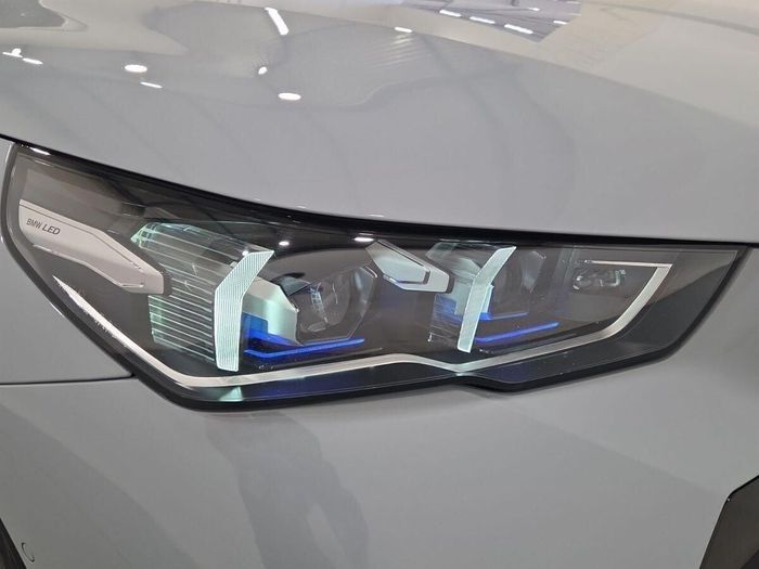 BMW i5 2025