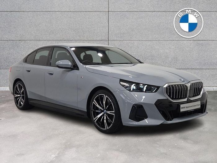 BMW i5 2025
