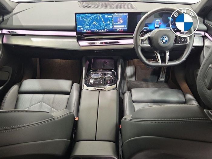 BMW i5 2025
