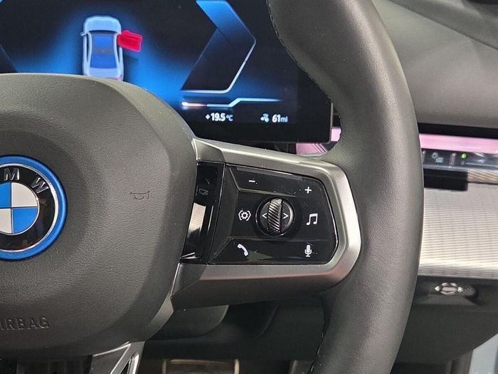 BMW i5 2025
