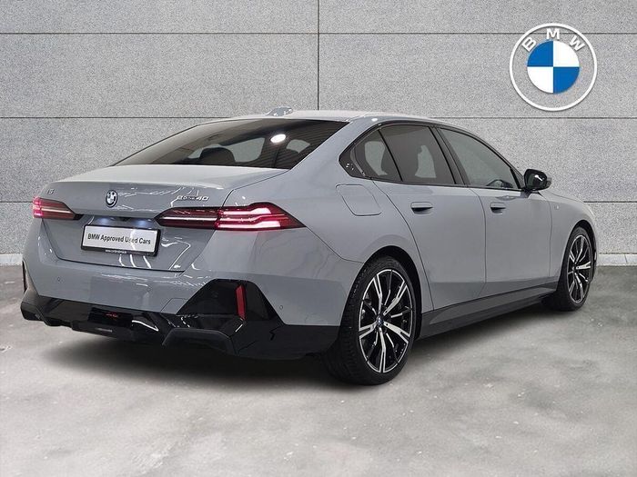 BMW i5 2025