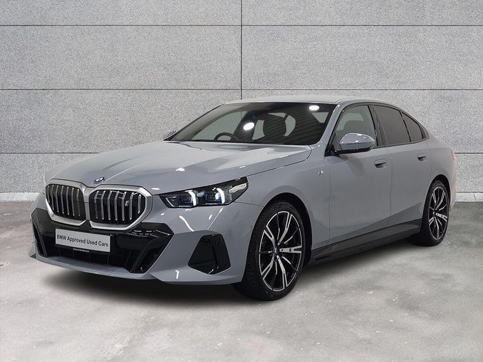 BMW i5 2025