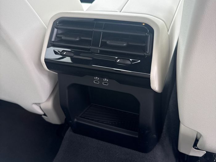 BMW 5 Series 2025