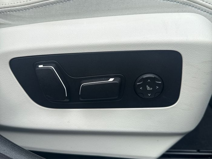 BMW 5 Series 2025