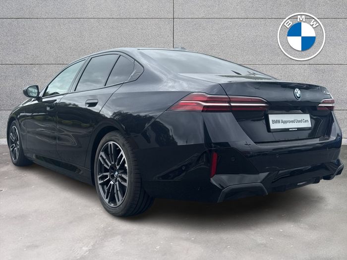 BMW 5 Series 2025