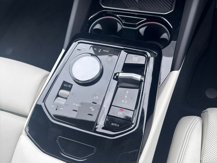 BMW 5 Series 2025