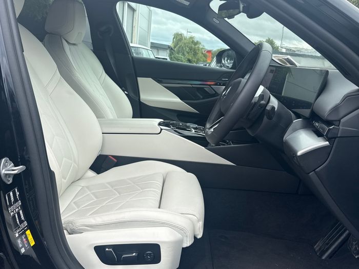 BMW 5 Series 2025