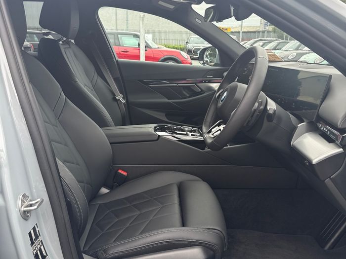 BMW 5 Series 2026