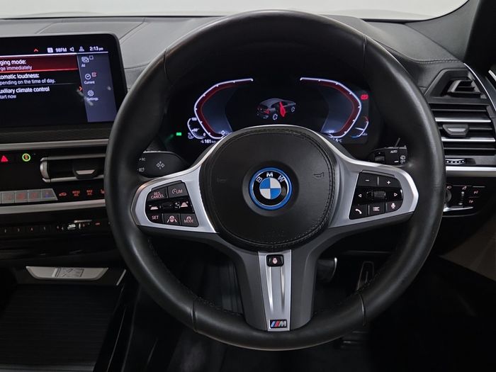 BMW iX3 2024