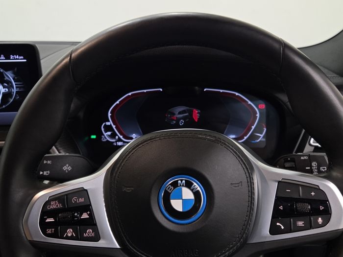 BMW iX3 2024
