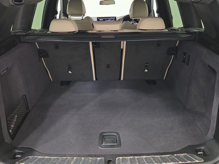 BMW iX3 2024