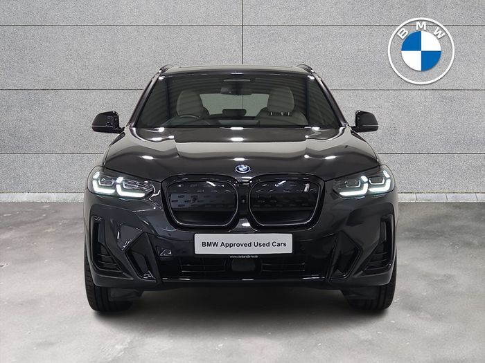 BMW iX3 2024