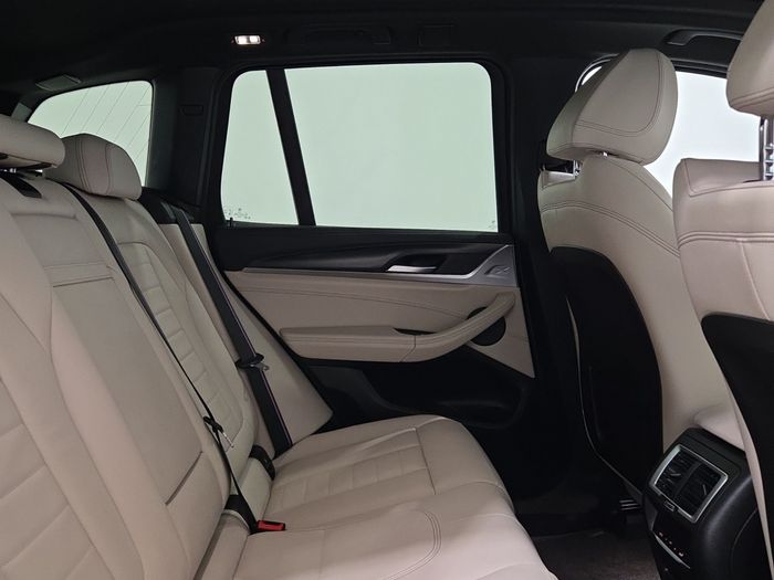 BMW iX3 2024