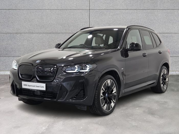 BMW iX3 2024
