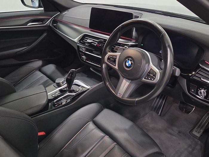BMW 5 Series 2023