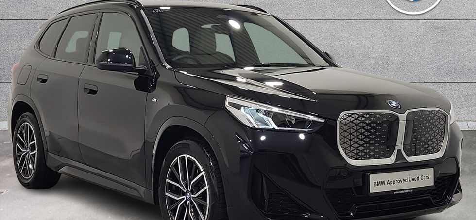 BMW iX1 2025