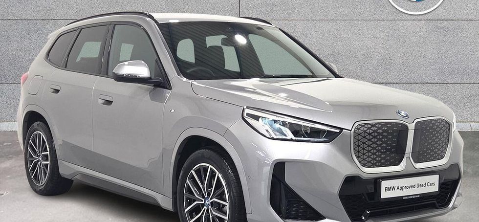 BMW iX1 2025