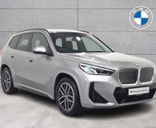 BMW iX1 2025