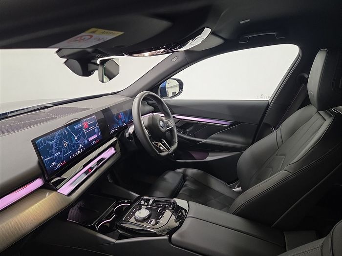 BMW 5 Series 2025