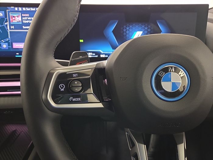 BMW 5 Series 2025