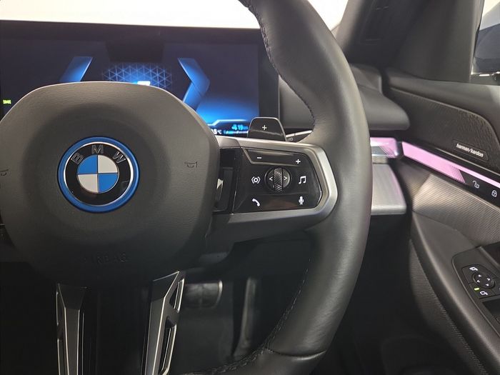 BMW 5 Series 2025