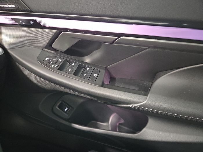 BMW 5 Series 2025