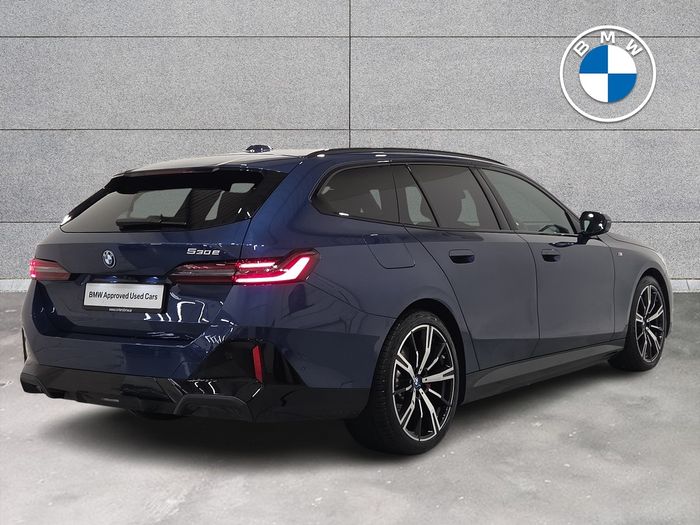 BMW 5 Series 2025