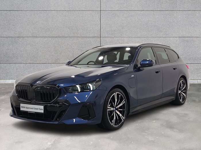 BMW 5 Series 2025