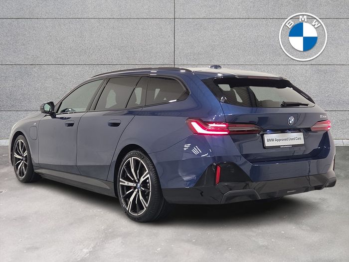 BMW 5 Series 2025