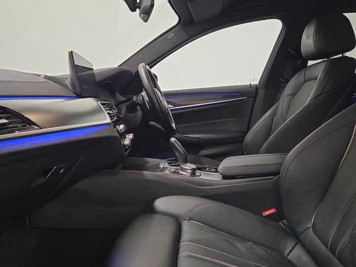 BMW 5 Series 2023