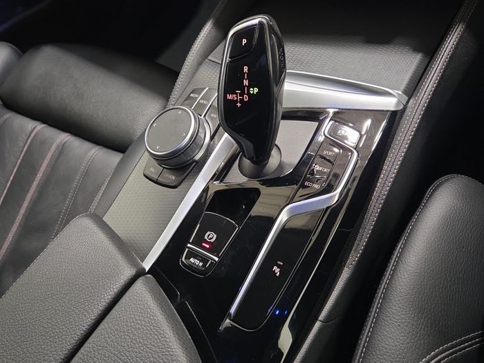 BMW 5 Series 2023