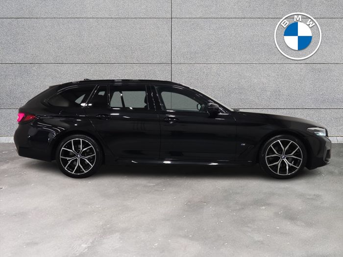 BMW 5 Series 2023