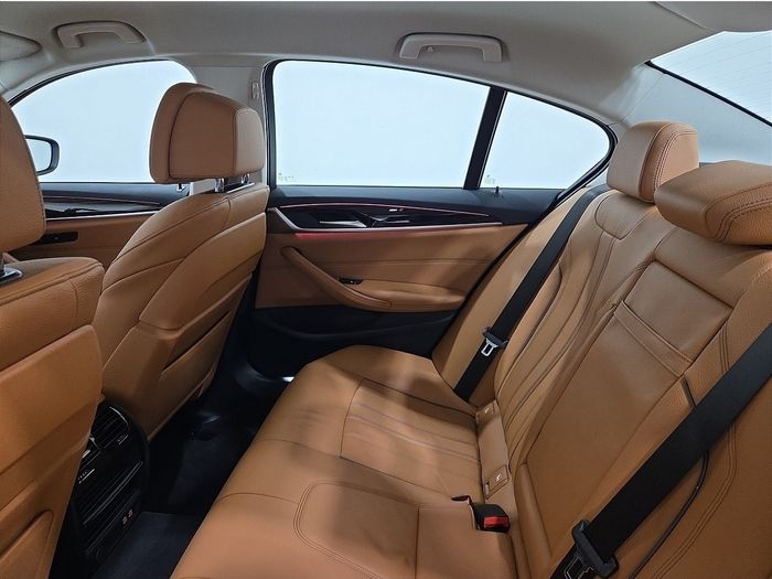 BMW 5 Series 2023