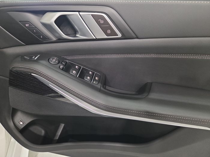 BMW X5 2024
