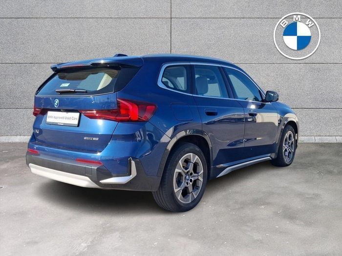 BMW iX1 2025