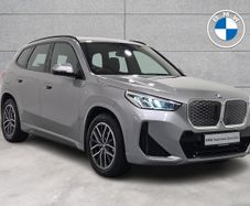 BMW iX1 2024