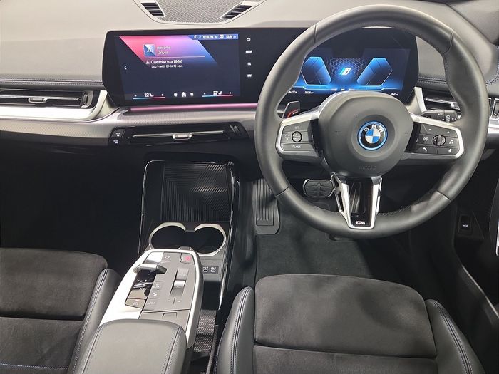 BMW iX1 2024