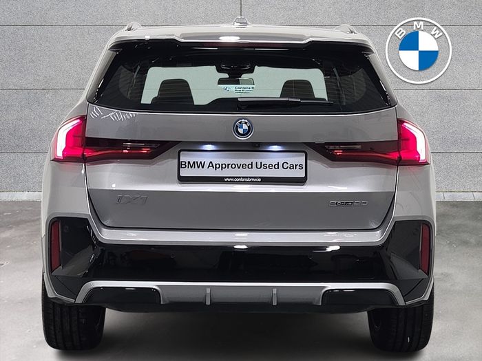 BMW iX1 2024