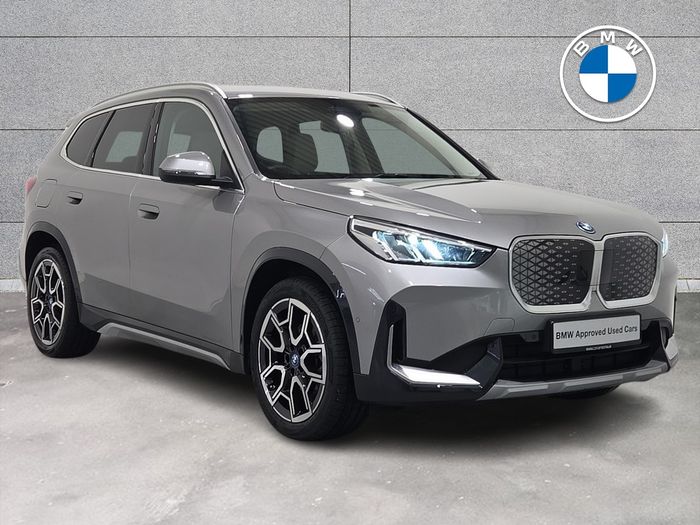 BMW iX1 2025
