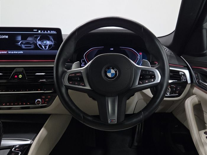 BMW 5 Series 2023