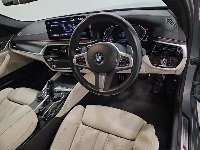BMW 5 Series 2023